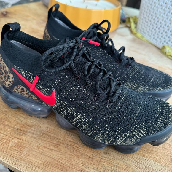 Nike Shoes - Nike Air VaporMax
